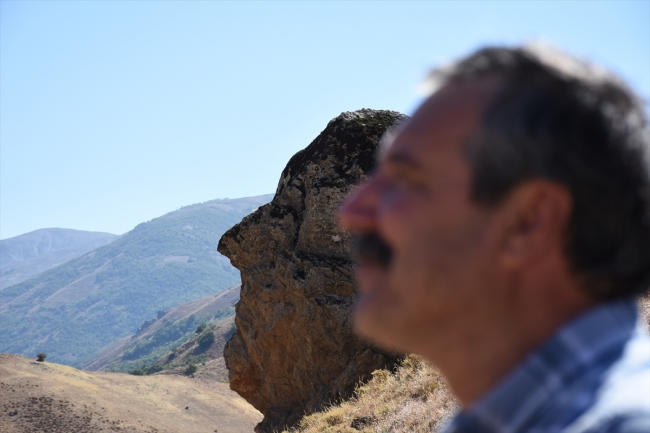 Muş'ta doğal yollarla oluşan "Ovaya Bakan Adam" turizme kazandırılacak